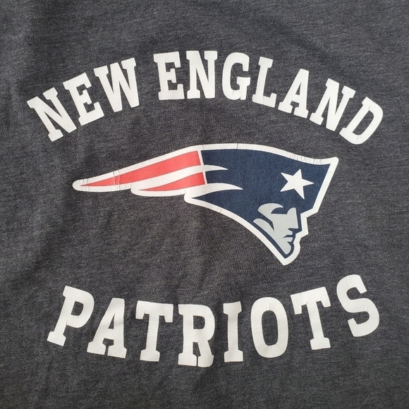 NFL Team Apparel New England Patriots Grey T-Shirt Women's Medium - Picture 3 of 6